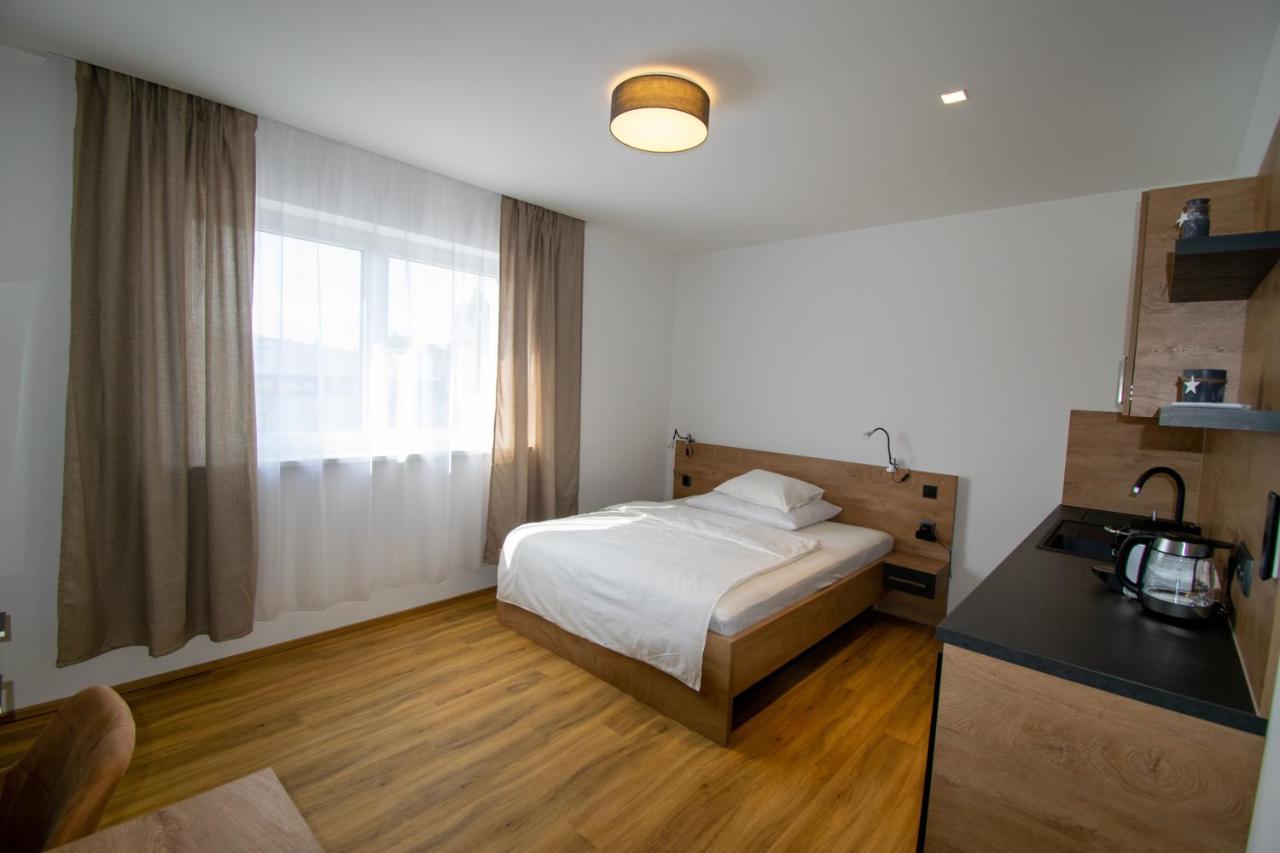 Smart Rooms Вельс Экстерьер фото
