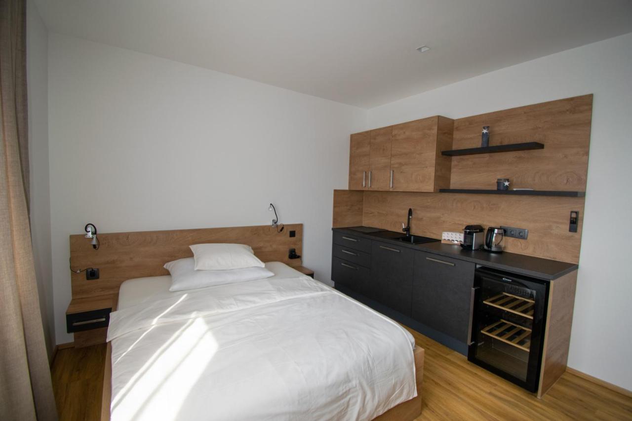 Smart Rooms Вельс Экстерьер фото