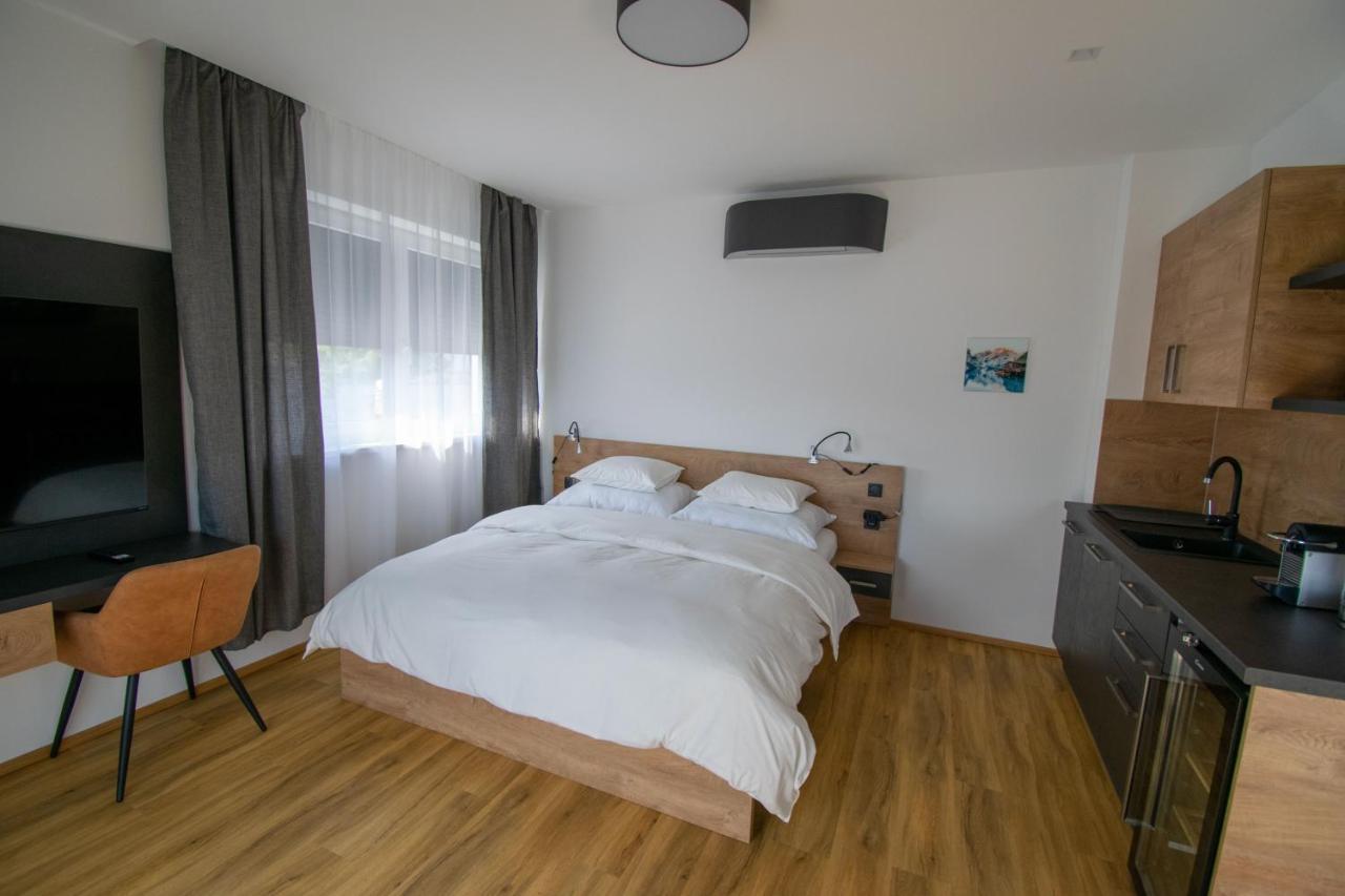 Smart Rooms Вельс Экстерьер фото
